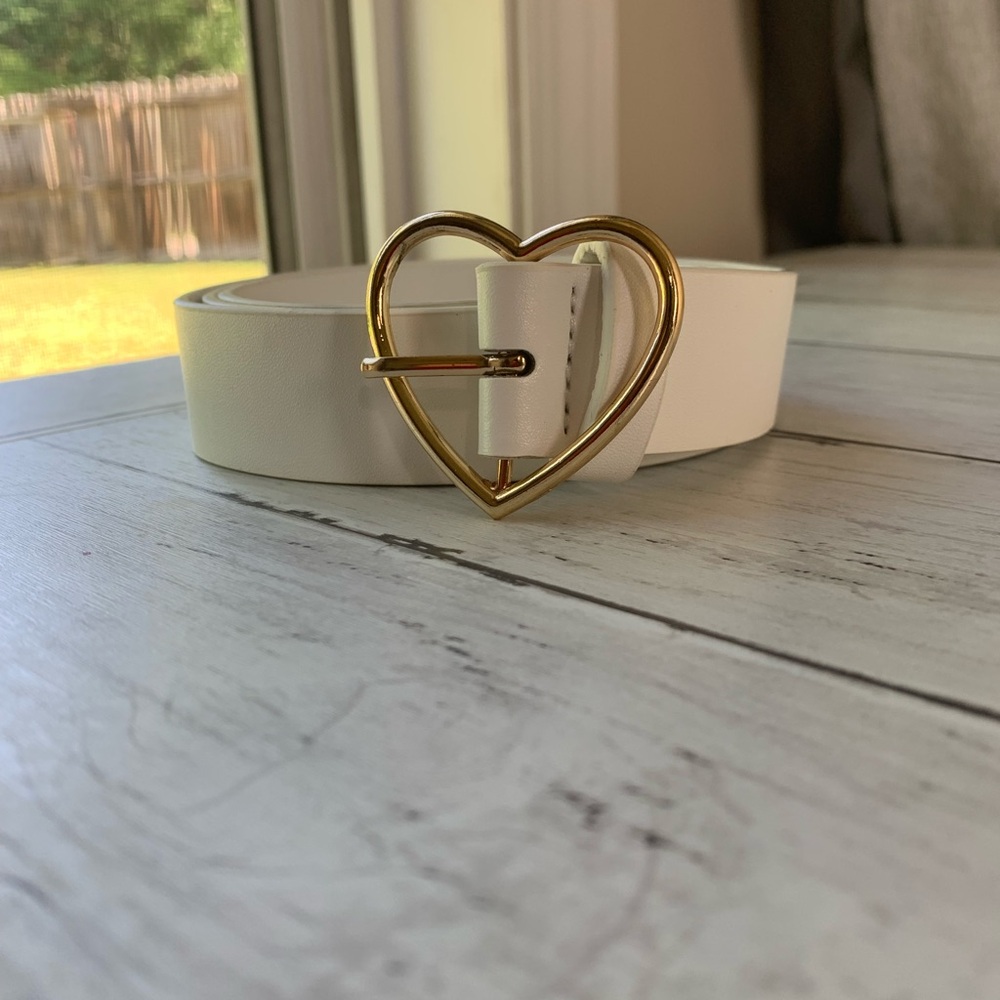 White Belt with Gold Heart Buckle
